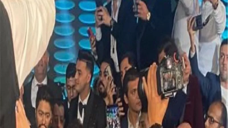 مصطفى قمر وتامر حسني يغنيان 