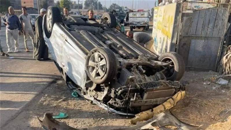 إصابة 5 أثر انقلاب سيارة ملاكي بالصحراوي الغربي فى المنيا