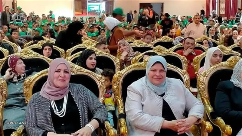 تكرم العباقرة وأوائل الطلاب و ابطال المسابقات الرياضية