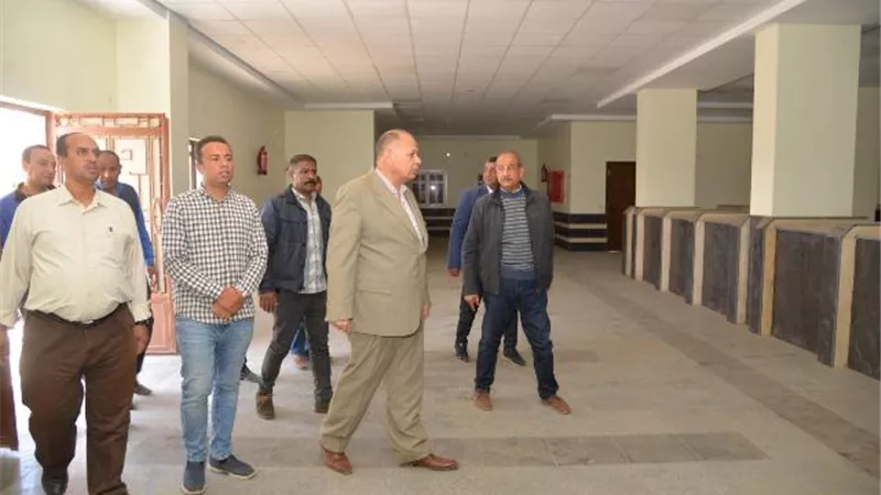 محافظ أسيوط يتفقد أعمال إنشاء مجمع خدمات المواطنين بقرية الحمام