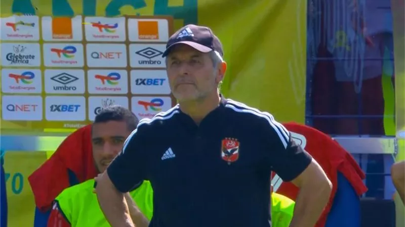 شاهد.. شقيق نجم الأهلي يهاجم كولر ولجنة الكرة بعد خماسية صن داونز