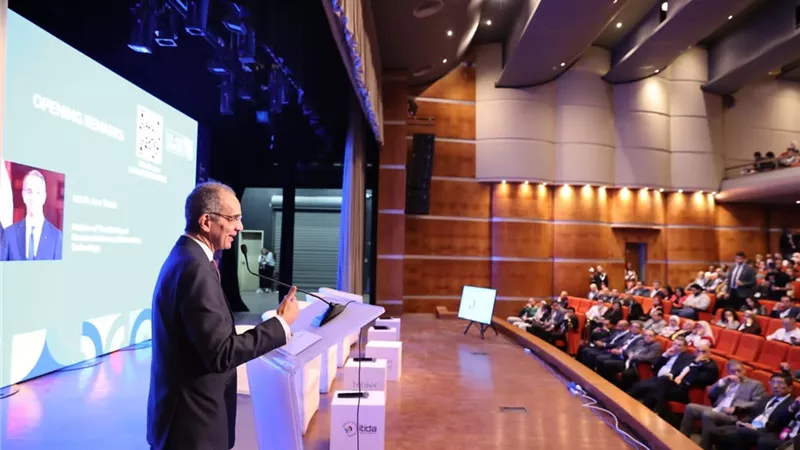 طلعت:افتتاح 8 مراكز إبداع مصر الرقمية وجارى إنشاء ١٧ بالمحافظات