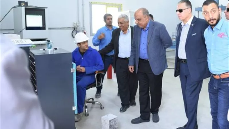 وزير قطاع الأعمال العام يتفقد مصانع فلنكات القطار السريع وخطوط السكك الحديدية