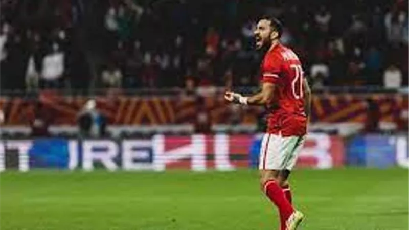 الاهلى يبحث عن مهاجم سوبر وبديل لمعلول ومحور ارتكاز