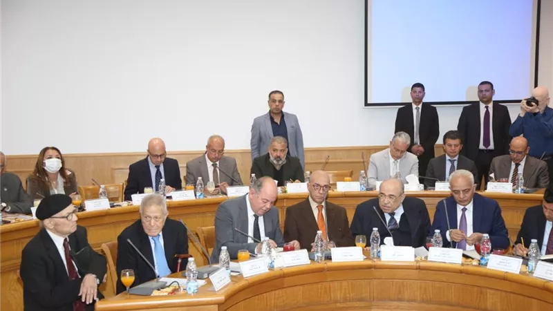 نيفين الكيلاني: إعادة هيكلة لجان المجلس وتطوير لائحته