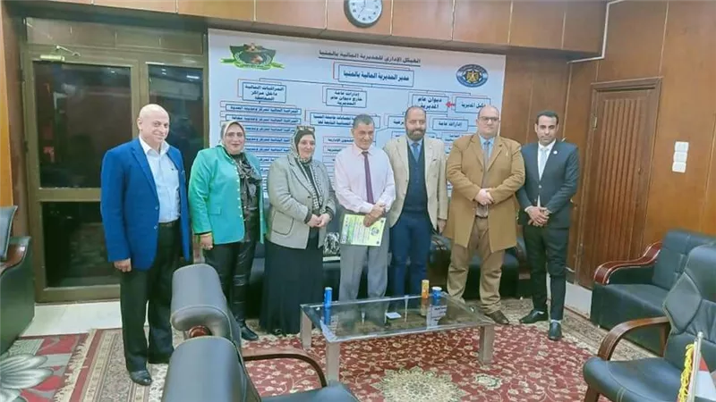 منظمة حقوق الإنسان تكرم وكيل وزارة المالية بمحافظة المنيا