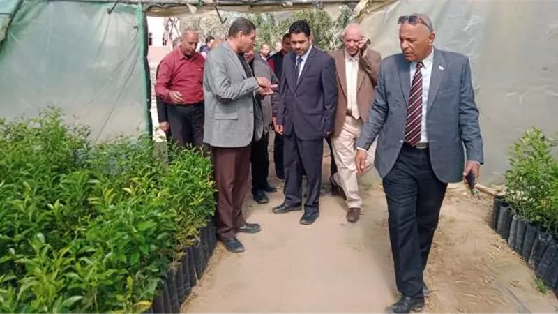 تفاصيل زيارة رئيس جهاز النوبارية الجديدة للمدارس فى المدينة/ صور