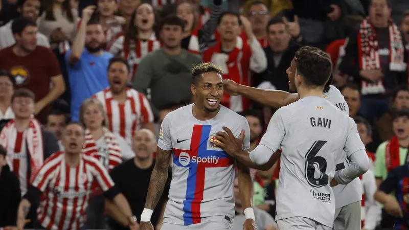 رافينيا يمنح برشلونة الفوز مجددا في بيلباو