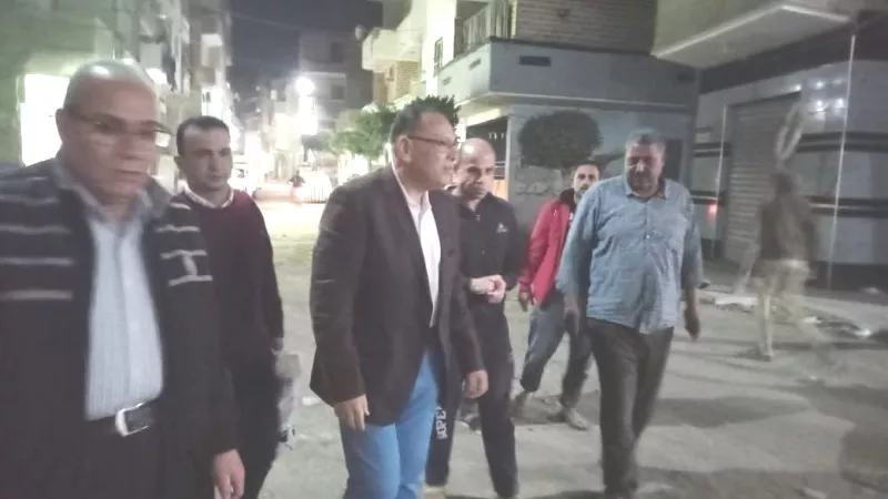 ليلاً..محافظ الشرقية يُفاجيء قرية أولاد سيف