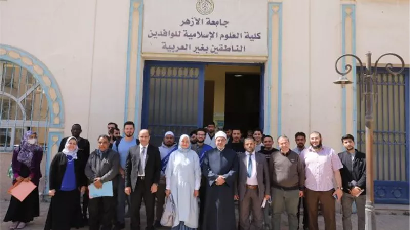 رئيس جامعة الأزهر يفتتح دورة تأهيلية لطلاب الدراسات العليا