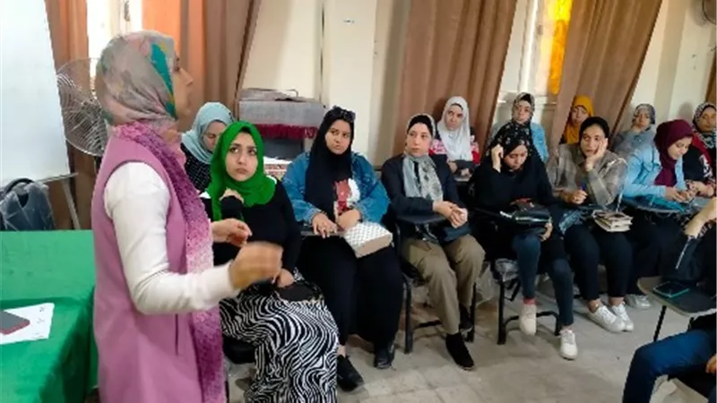 الشباب والرياضة بالقليوبية تواصل تنفيذ ندوات أندية السكان.. صور