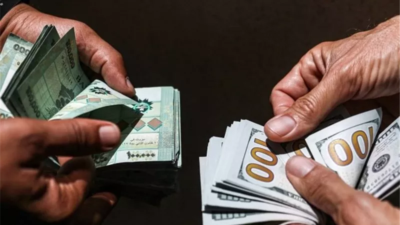 لبنان.. الدولار يبلغ حافة تاريخية أمام الليرة اللبنانية