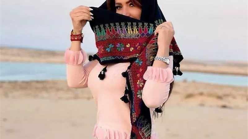 بإطلالة تراثية.. لقاء سويدان تلفت الأنظار في أحدث ظهور