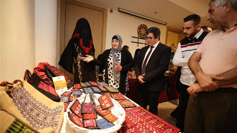 (دلالة) منصة بيت مال القدس لتسويق المنتجات الفلسطينية
