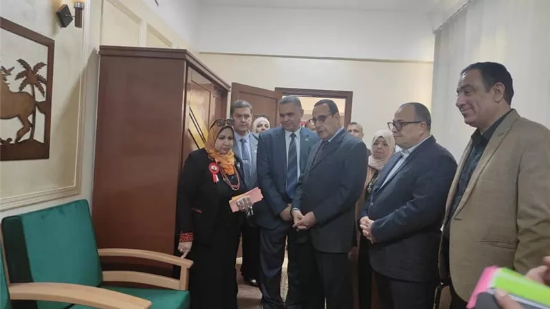 محافظ شمال سيناء يفتتح الجناح الفندقي بالمدرسة الفندقية بالعريش