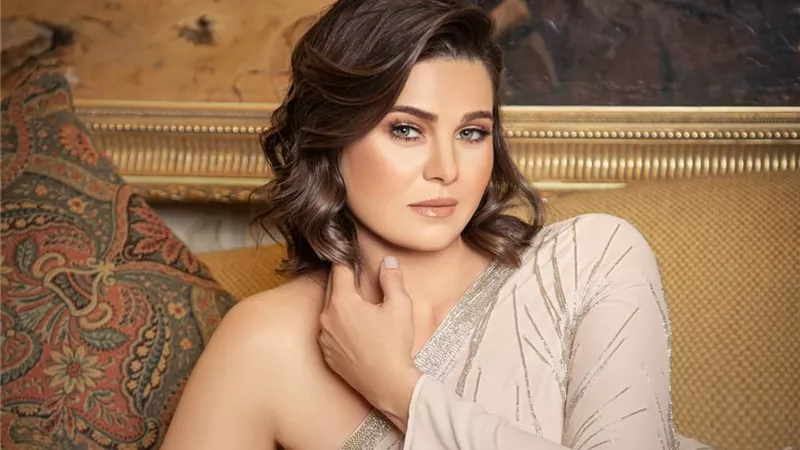 يسرا اللوزي: بغير جلدي فى كل شخصية بقدمها.. ودوري مميز فى 