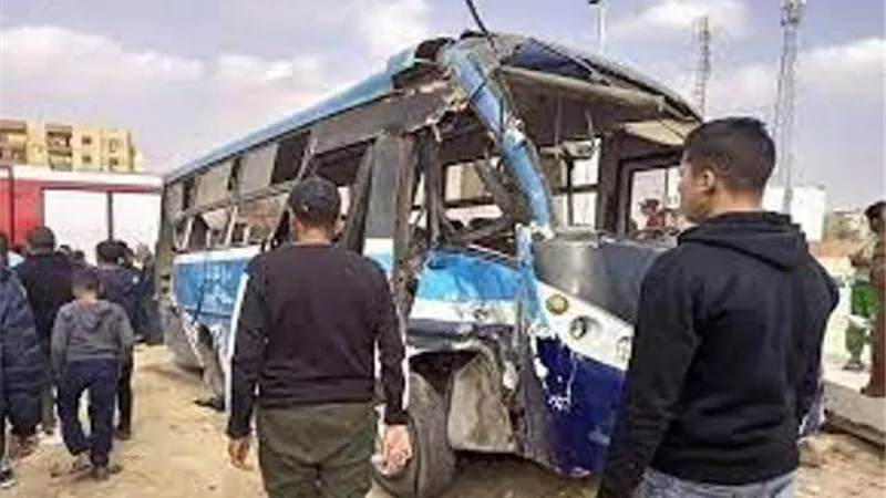إصابة 16 فى تصادم أتوبيس مع ميكروباص بالشرقية