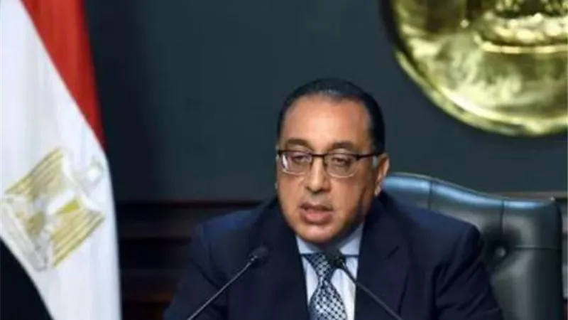 مدبولي: التضحيات الغالية لأبطال القوات المسلحة والشرطة ستظل راسخة فى وجدان كل مصرى