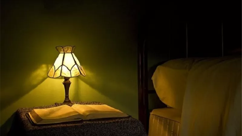 تعتيم الأضواء قبل موعد النوم يقلل من إصابة النساء الحوامل بالسكر