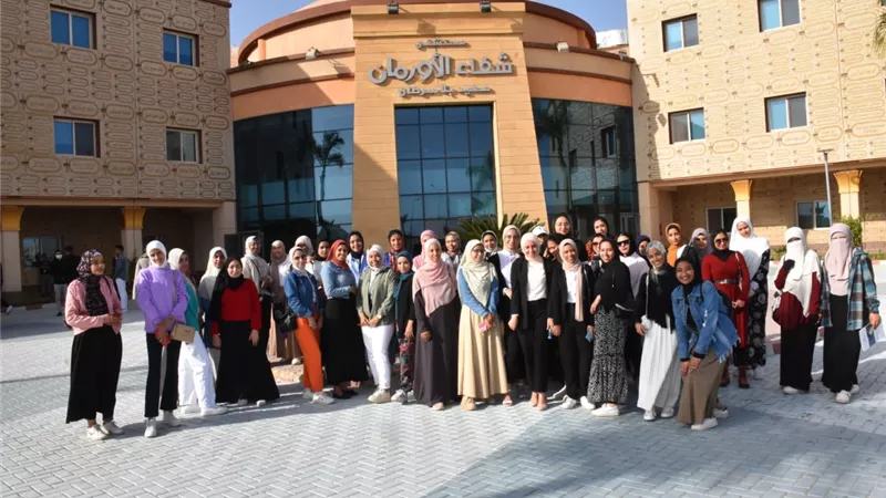 طلاب جامعة جنوب الوادى يتبرعون بالدم لمستشفى الأورام بالأقصر