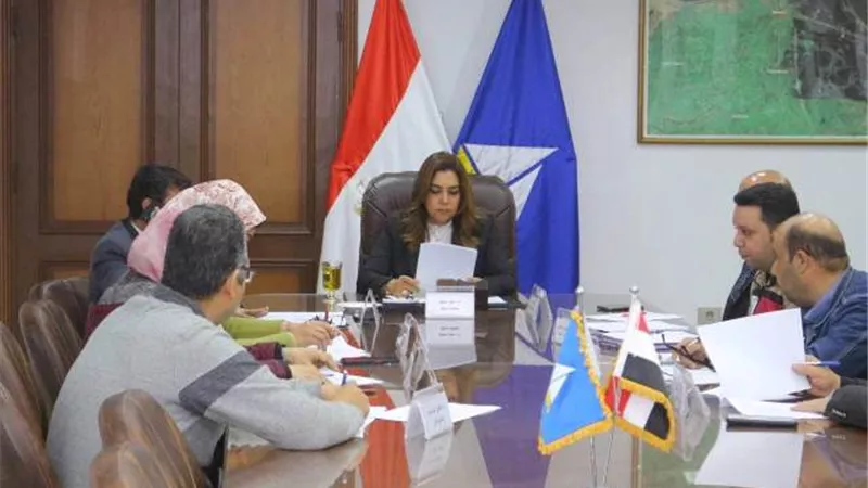 محافظ دمياط تتابع تنفيذ مشروعات الخطة الإستثمارية