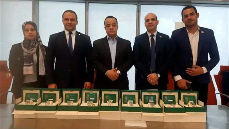 جمارك المطار تحبط تهريب عدد من الساعات الثمينة بـ 4 مليون جنية