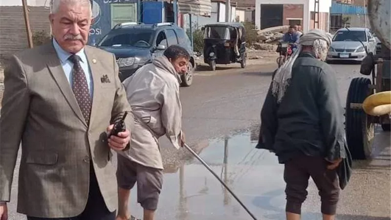 جهود مكثفة للوحدات المحلية بالزقازيق لشفط مياه الأمطار