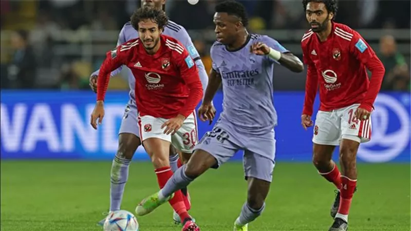 الأهلي الأكثر تضرراً من غرامات الفيفا بمونديال الأندية..تفاصيل