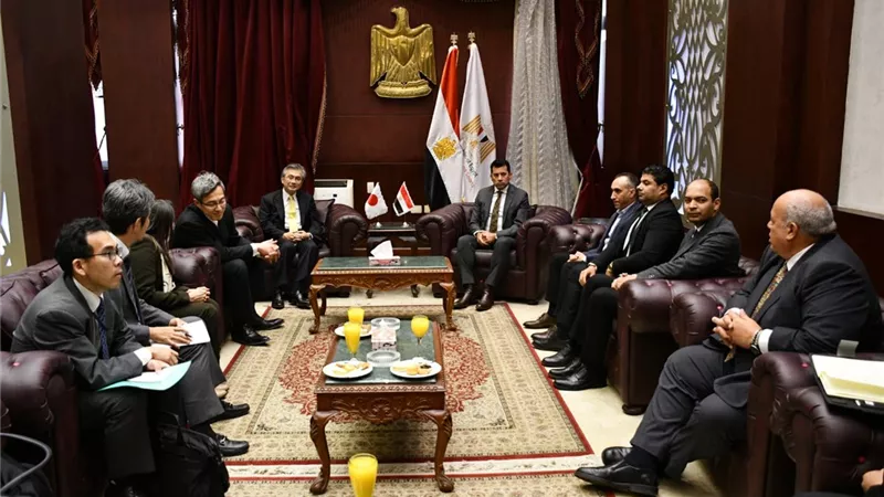وزير الشباب يبحث التعاون مع سفير اليابان
