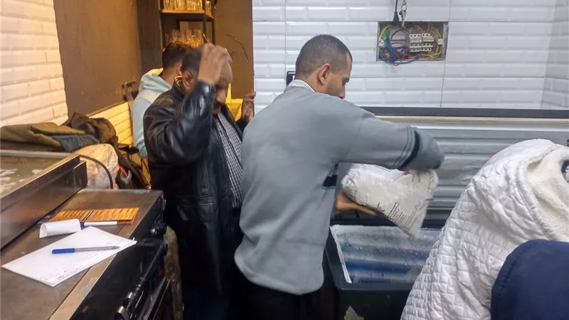 مختار يشن حمله على الاسواق لضبط المستغلين