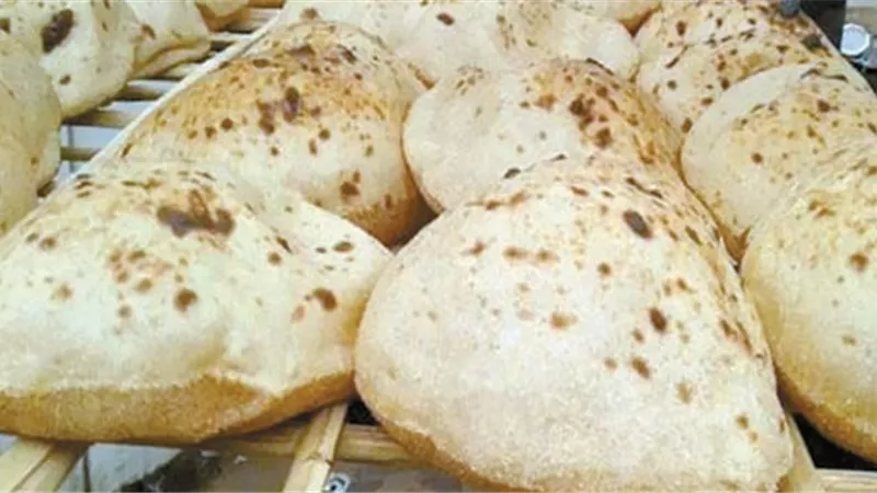 كارت الخبز الجديد.. ينتظر حلا.. !!