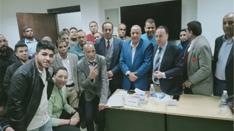القوى العاملة تنجح تحقيق مطالب العاملين بشركة شمس للإسكان والتعمي