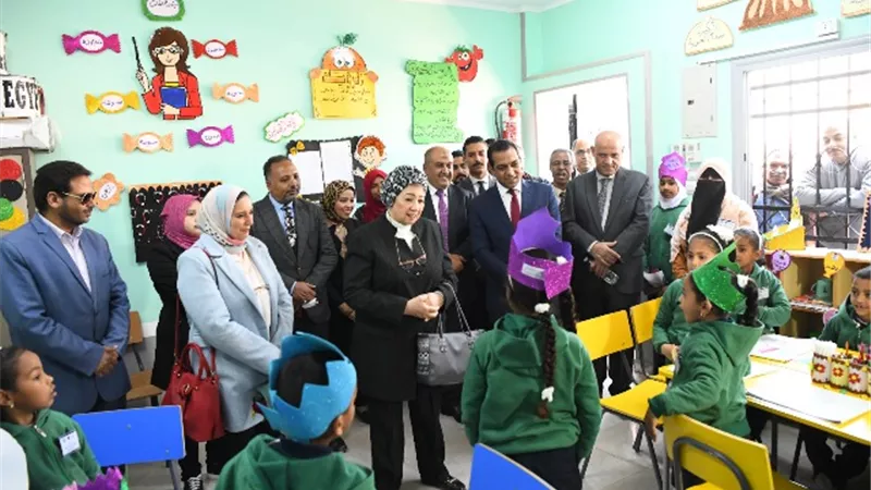نائب محافظ قنا يفتتح عددا من المشروعات المجتمعية بالعركي