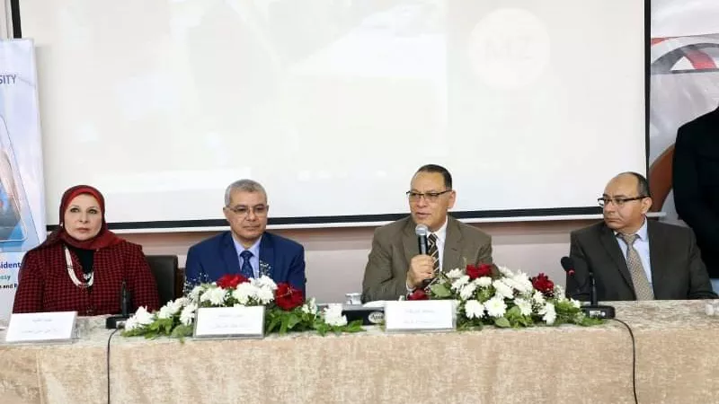 غراب يُشارك في المؤتمر العلمي التاسع لكلية الصيدلة بالزقازيق