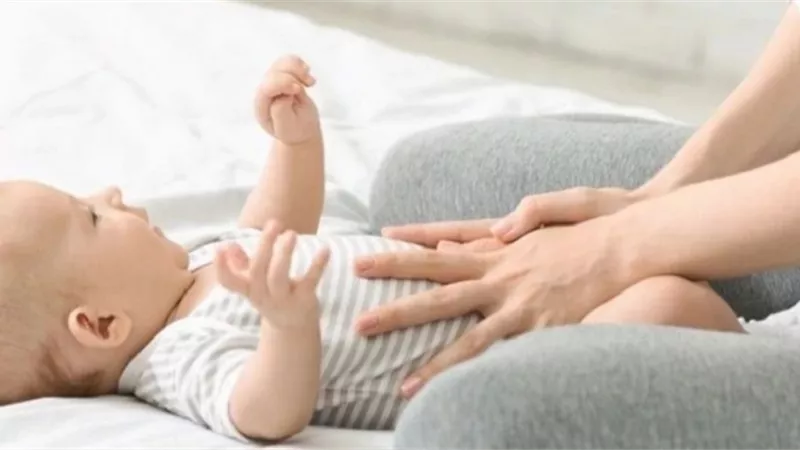 طرق علاج مغص الرضع منزليا