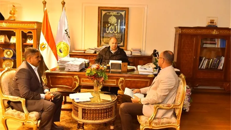 محافظ أسيوط يشدد على مواجهة البناء المخالف