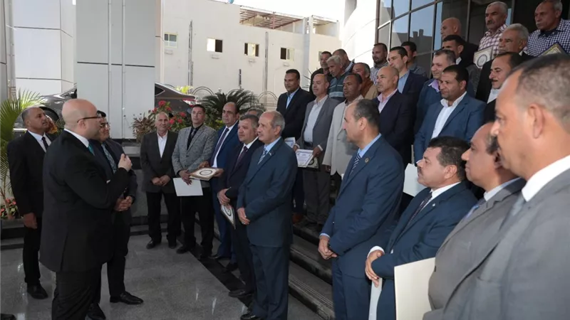 تكريم العاملين المتميزين بالوحدات المحلية ببنى سويف