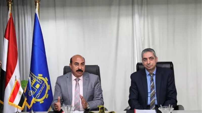 عطية وأنور يوقعان برتوكول تعاون لإدارة مجمع الصناعات الصغيرة