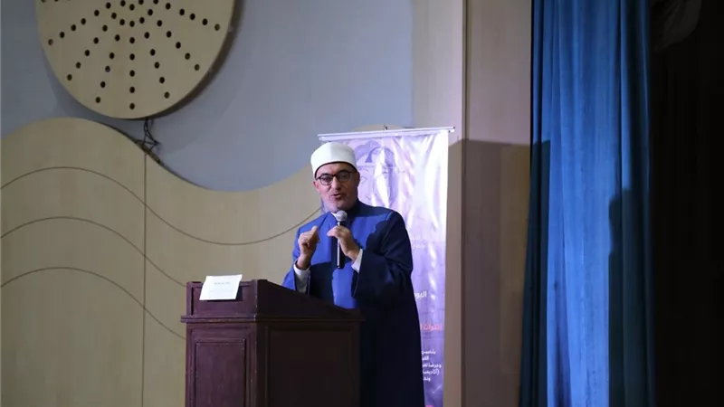 د.عياد: الشرائع السماوية أوجبت النظر في التراث