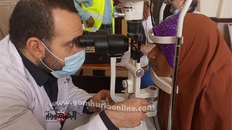 الكشف على 620 مواطناً بقافلة جامعة المنيا لقرية السلطان حسن