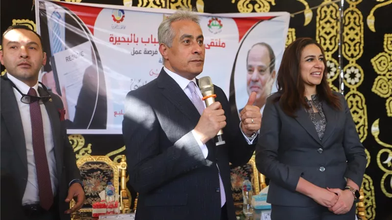 شحاتة:الدولة تولي إهتماما بتدريب الشباب على مهن يحتاجها سوق العمل
