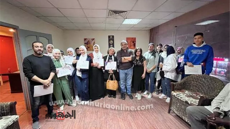 حماة الوطن بالبحر الأحمر يسلم شهادات التقدير