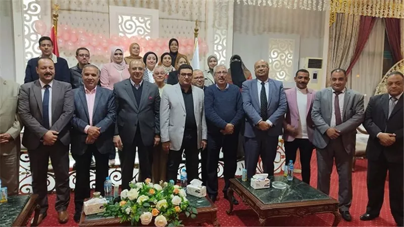 رشاد يعقد أول لقاء مجتمعى مع قاطنى مدينة العبور