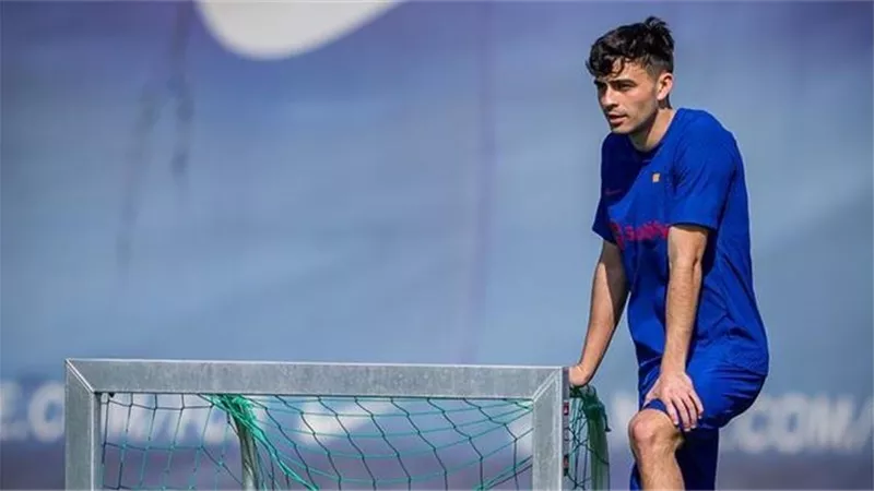 غياب بيدري عن برشلونة في مواجهة ريال مدريد