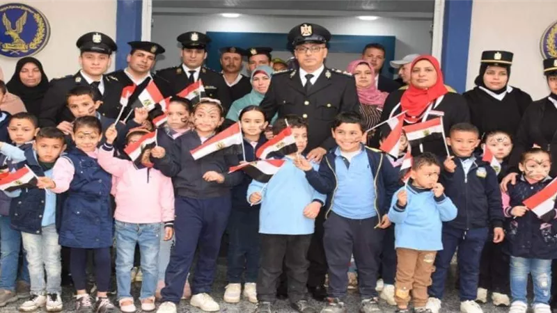 الداخلية تنظم زيارة لطلاب المدارس لبعض الجهات الشرطية بكفر الشيخ