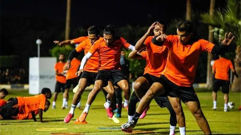 البنك الأهلي يخوض مرانًا قويًا استعدادا لمواجهة الزمالك