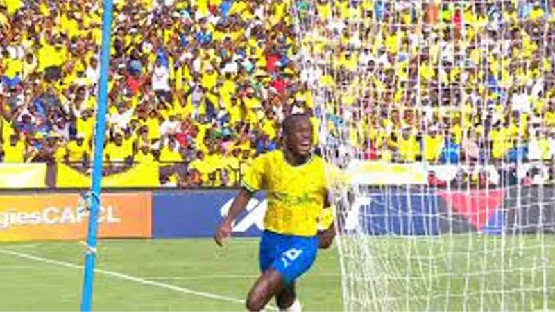 شالويلى يقود هجوم صن داونز امام الهلال السودانى