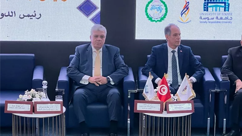 عاشور: مؤسسات التعليم العالي تحتاج إلى مواكبة التغيرات الرقمية