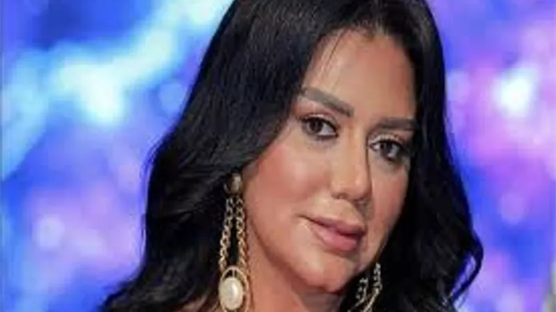 اطلالة شتوية لـ رانيا يوسف فى احدث ظهور
