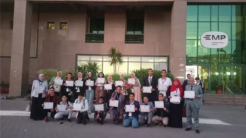درع التميز من جامعة عين شمس لطلاب الشرقية